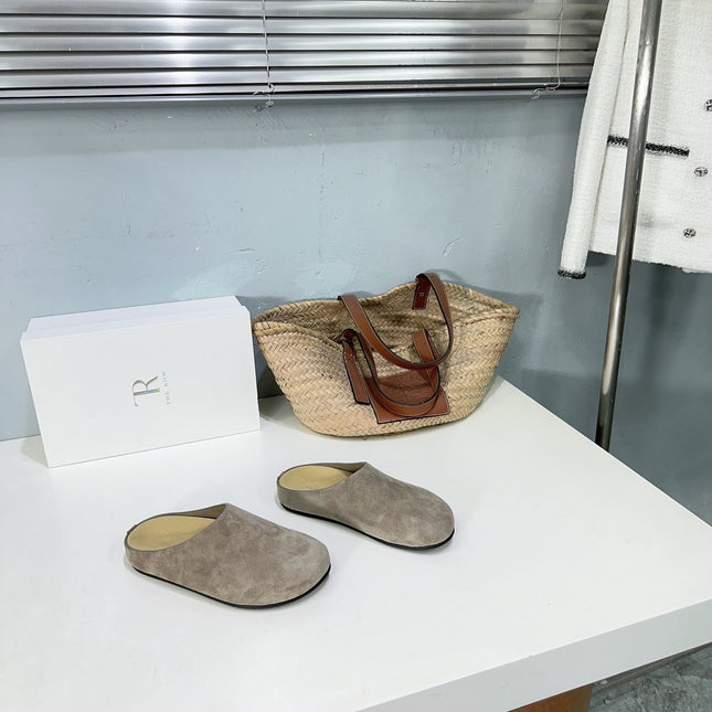 THE ROW 26S CLOG MULES IN TAUPE BROWN SUEDE