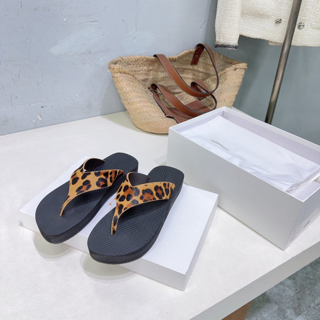 THE ROW 26S THONG SANDALS IN BLACK RUBBER WITH LEOPARD CALF HAIR STRAPS