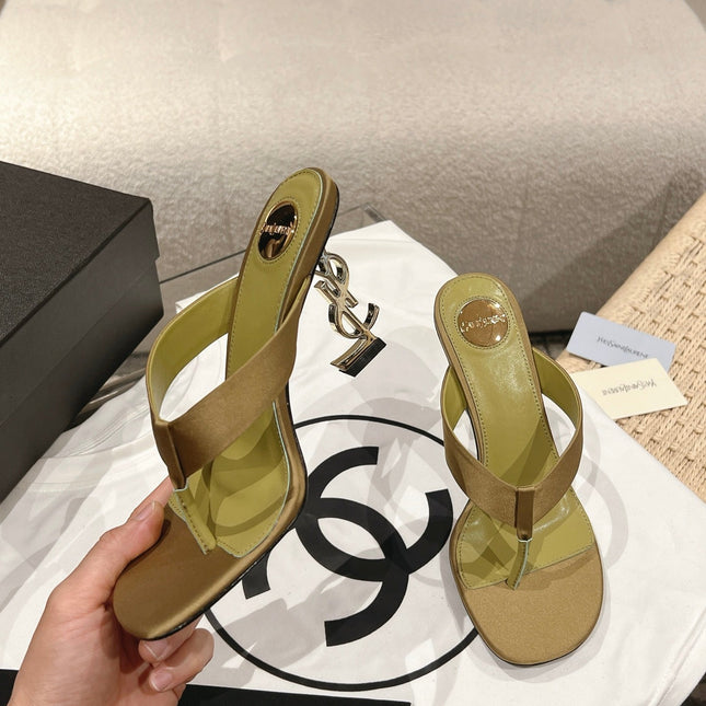 YSL 26S HEELED THONG SANDALS 85 MM IN MOSS GREEN SATIN