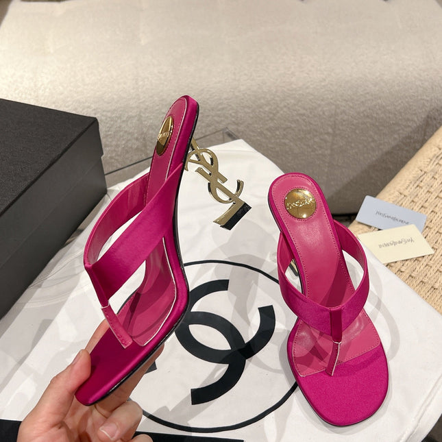 YSL 26S HEELED THONG SANDALS 85 MM IN DARK PINK SATIN