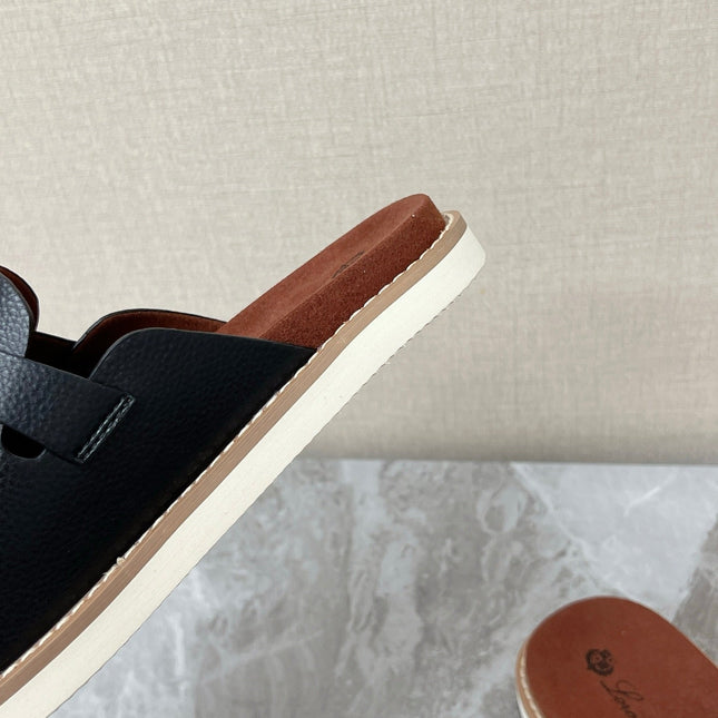 LP 26S LOCK MULE SLIDES IN BLACK GRAINED CALFSKIN SILVER HARDWARE