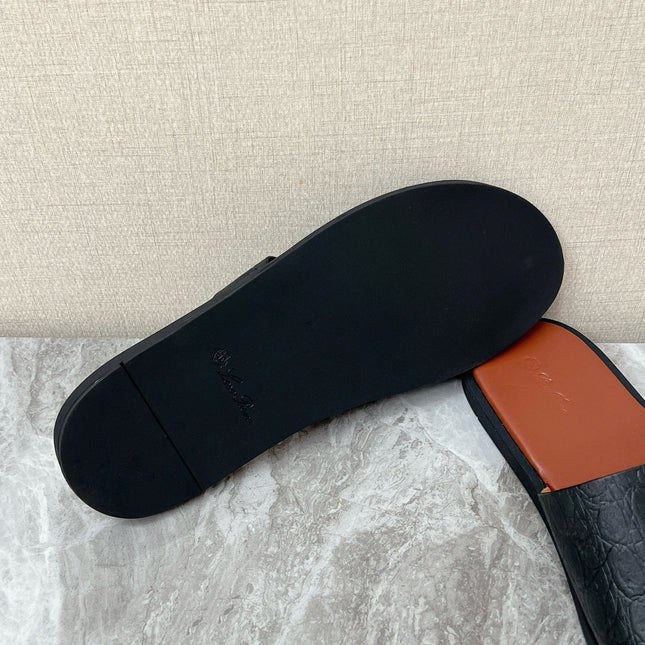 LP 26S CUTOUT SLIDES IN BLACK GRAINED CALFSKIN