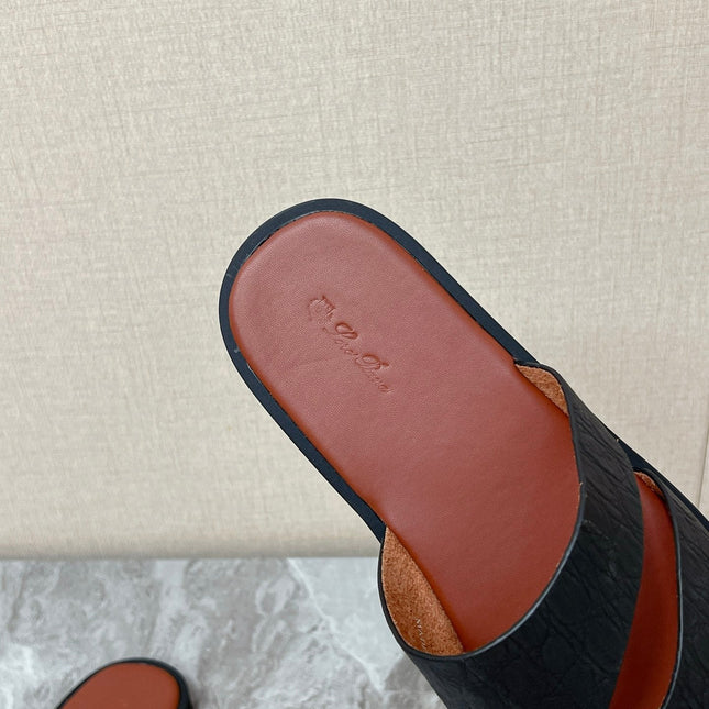 LP 26S CUTOUT SLIDES IN BLACK GRAINED CALFSKIN