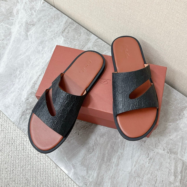 LP 26S CUTOUT SLIDES IN BLACK GRAINED CALFSKIN