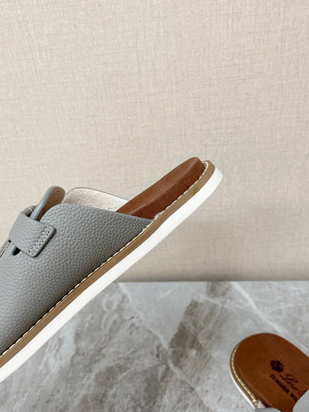 LP 26S LOCK CHARM SLIDES IN GREY CALFSKIN SILVER HARDWARE