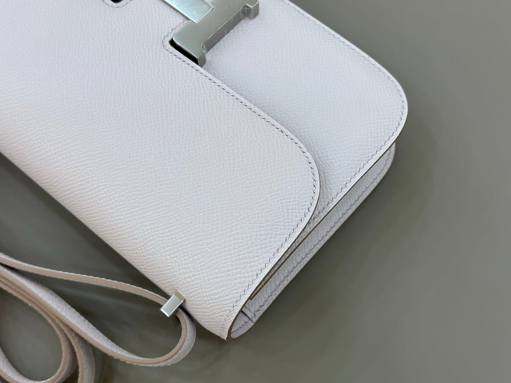 HM 25S CONSTANCE ELAN 24 CM IN ASH PINK-GREY EPSOM WITH SILVER HARDWARE