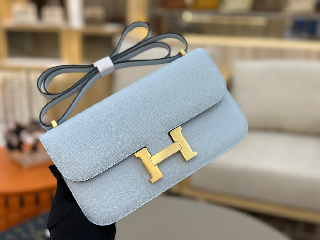 HM 25S CONSTANCE ELAN 24 CM IN SKY BLUE EPSOM WITH GOLD HARDWARE
