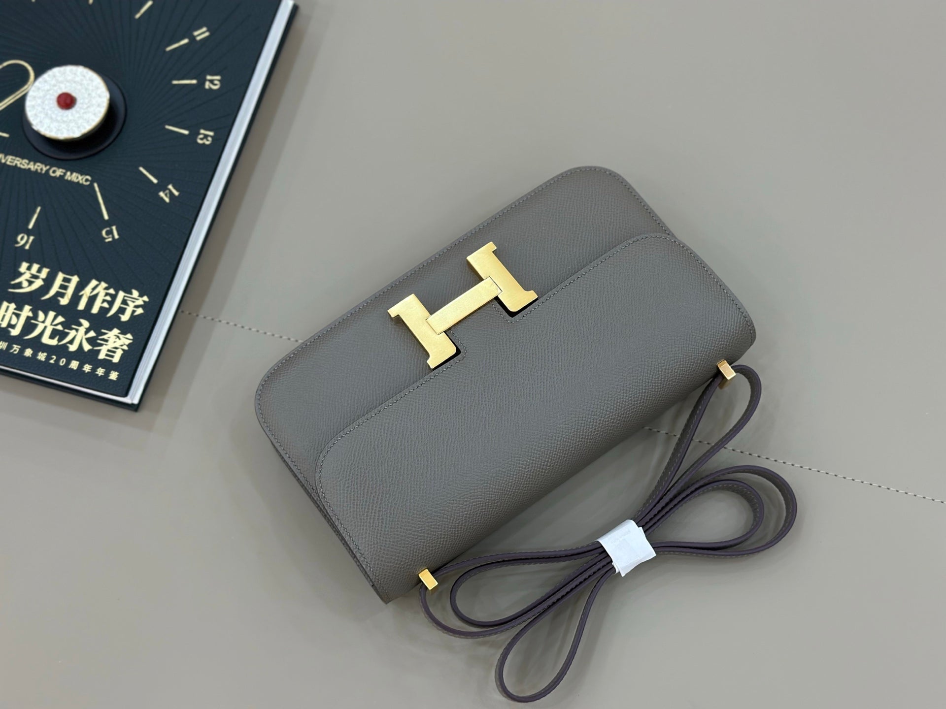 HM 25S CONSTANCE ELAN 24 CM IN DARK GREY EPSOM WITH GOLD HARDWARE