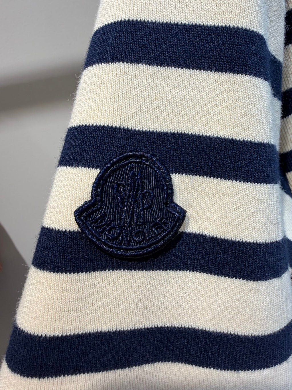MONCLER 26S SHORT-SLEEVE T-SHIRT 677
