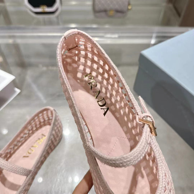PRADA 26S LOGO PLAQUE MARY JANE FLATS IN LIGHT PINK WOVEN FIBER