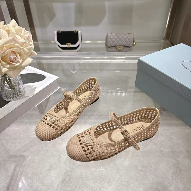 PRADA 26S LOGO PLAQUE MARY JANE FLATS IN NUDE BEIGE WOVEN FIBER