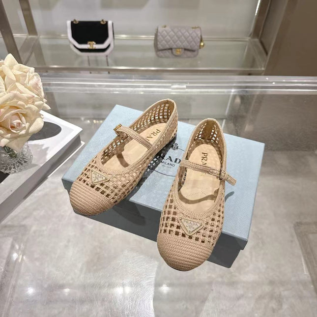 PRADA 26S LOGO PLAQUE MARY JANE FLATS IN NUDE BEIGE WOVEN FIBER
