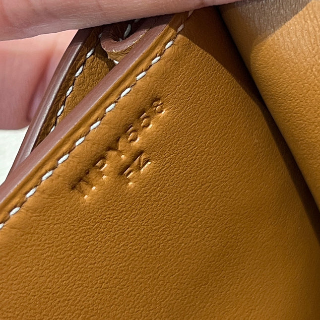HM 25S CONSTANCE 19 CM IN CARAMEL BROWN  EPSOM WITH GOLD HARDWARE