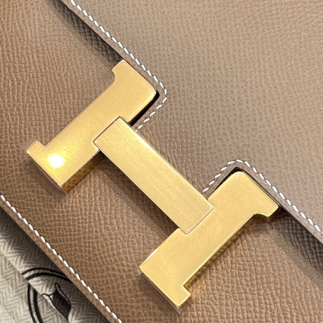 HM 25S CONSTANCE 19 CM IN TAUPE BROWN EPSOM WITH GOLD HARDWARE