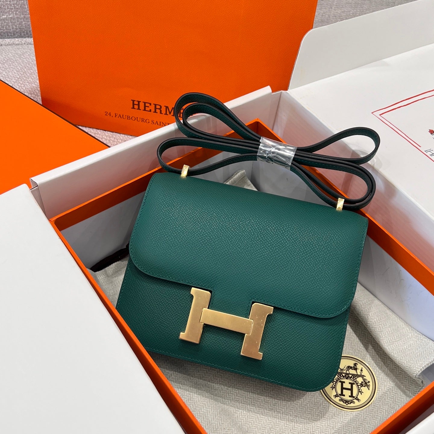 HM 25S CONSTANCE 19 CM IN DARK GREEN EPSOM WITH GOLD HARDWARE