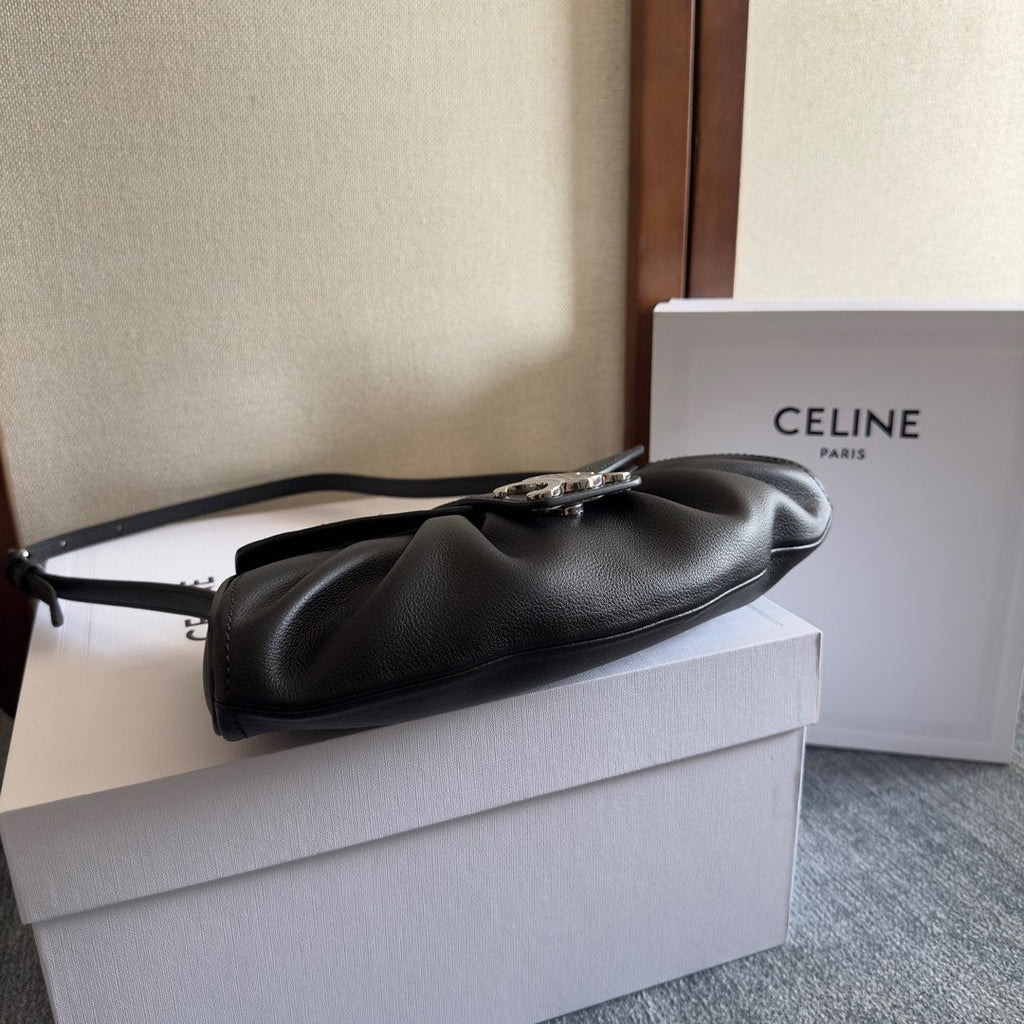 TEEN POLLY 29 IN BLACK CALFSKIN SILVER HARDWARE