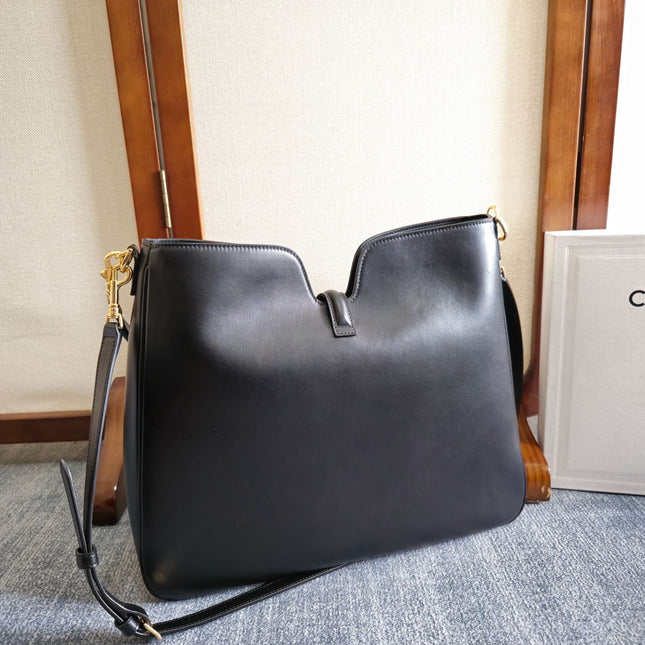 MEDIUM CAMILLE 16 SOFT BAG 36 BLACK IN SMOOTH CALFSKIN