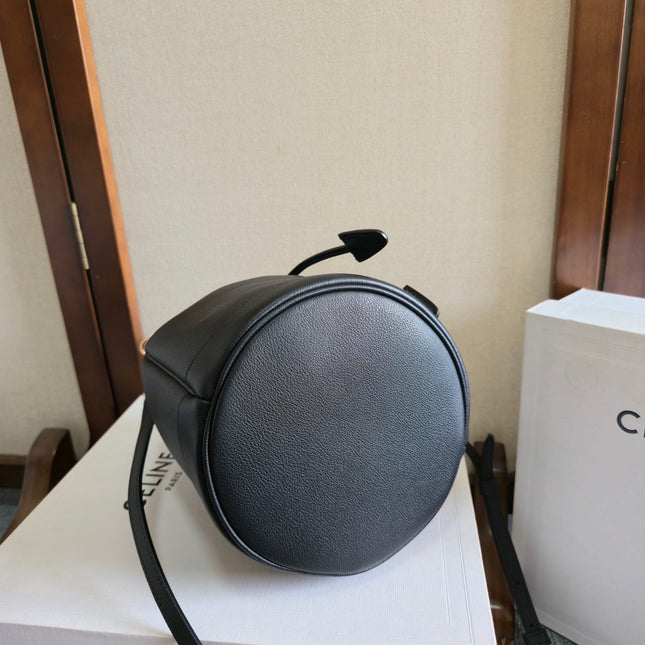 CELINE 25S CLARA BAG 19 IN BLACK CALFSKIN GOLD HARDWARE