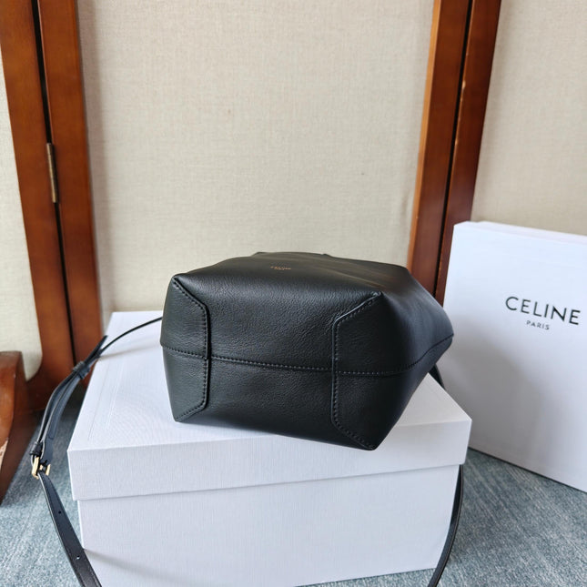 CELINE 26S HOBO BAG 31 IN BLACK CALFSKIN