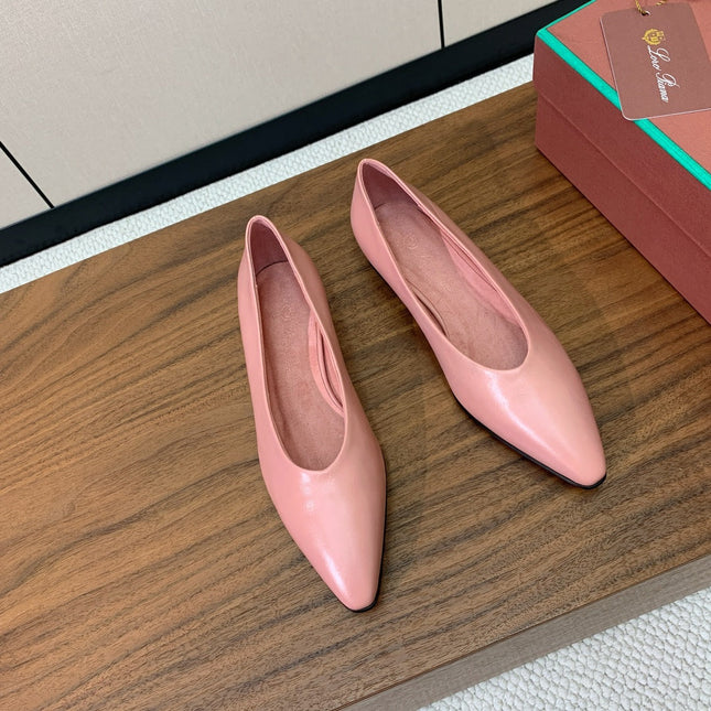 LP 26S BALLET FLATS IN LIGHT PINK CALFSKIN