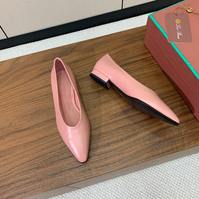 LP 26S BALLET FLATS IN LIGHT PINK CALFSKIN