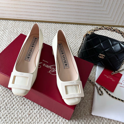 U LOOK BALLERINAS IN WHITE GLOSSY CALFSKIN