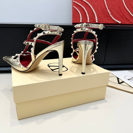 VALENTINO 26S ROCKSTUD SLINGBACK PUMPS 100 MM IN LIGHT METALLIC GOLD CALFSKIN