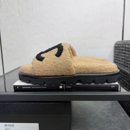 CHANEL 26S SLIDE SANDALS IN BLACK AND BEIGE SHEARLING OPEN TOE