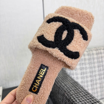CHANEL 26S SLIDE SANDALS IN BLACK AND BEIGE SHEARLING SQUARE TOE