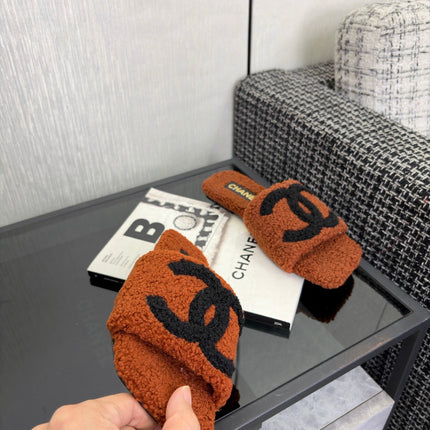 CHANEL 26S SLIDE SANDALS IN ORANGE BROWN AND BLACK SHEARLING SQUARE TOE