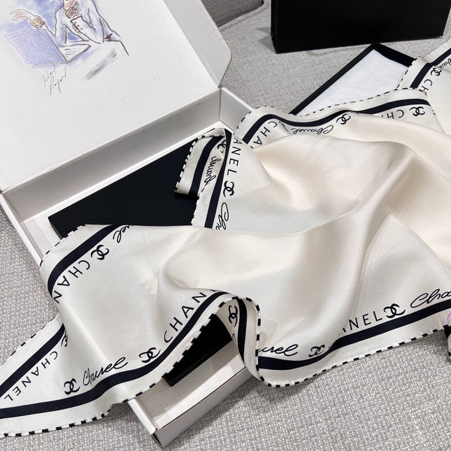 CHANEL 25S SCARF 160 IN SILK 697664