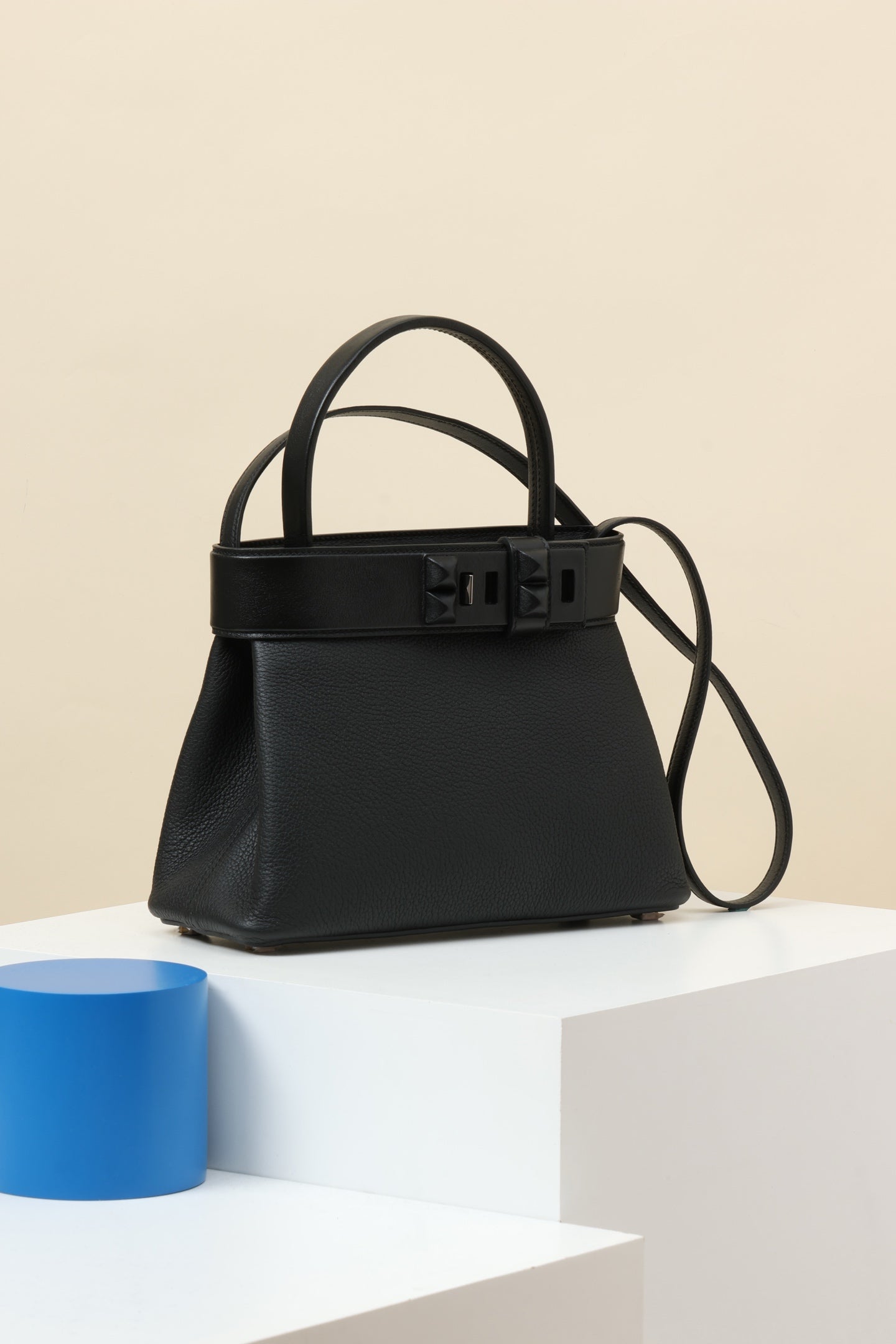 HM 25S MEDOR 27 CM IN BLACK TOGO