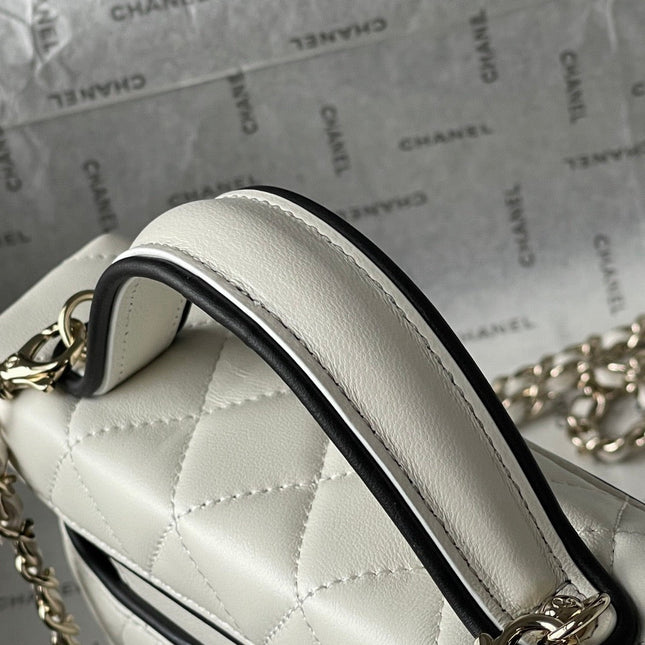 CHANEL 26S VANITY BAG 19 IN WHITE QUILTED LAMBSKIN SILVER HARDWARE