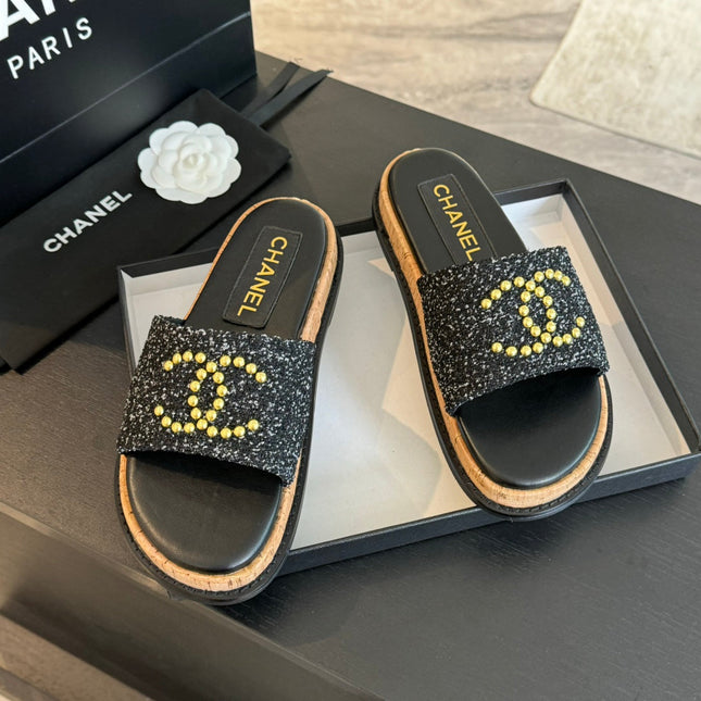 Double C Wood Grain Platform Slippers Black Wool