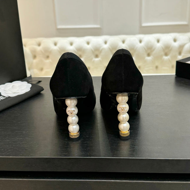 CHANEL 25S PUMP 85MM IN BLACK SUEDE AND FABRIC PEARL ACCENTS