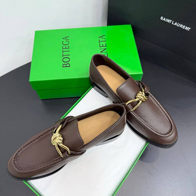 BOTTEGA VENETA 26S LOAFERS IN BROWN GRAINED CALFSKIN WITH GOLD HARDWARE