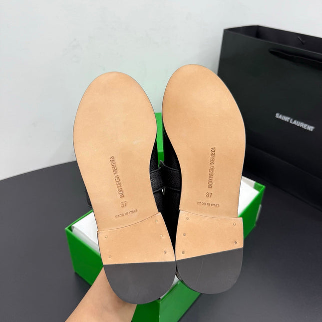 BOTTEGA VENETA 26S LOAFERS IN BLACK GRAINED CALFSKIN WITH GOLD HARDWARE