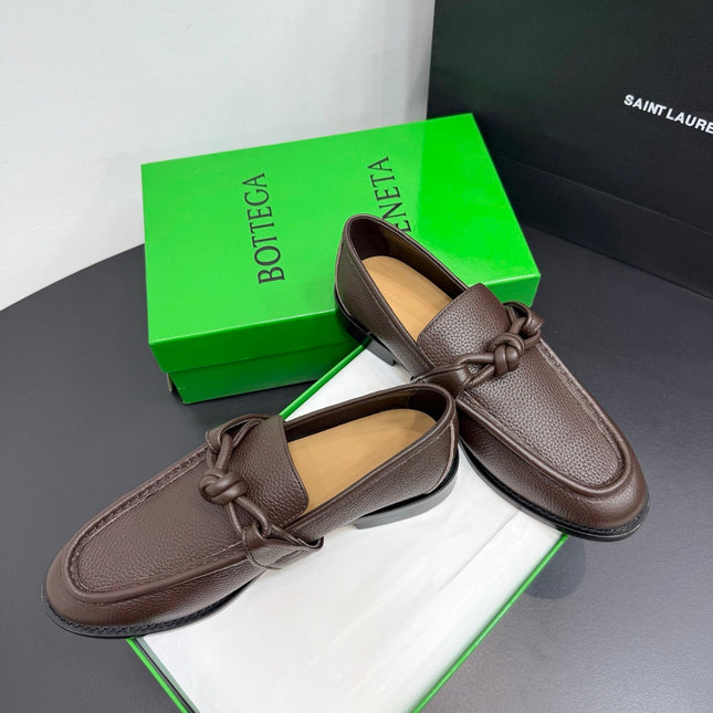 BOTTEGA VENETA 26S LOAFERS IN BROWN GRAINED CALFSKIN
