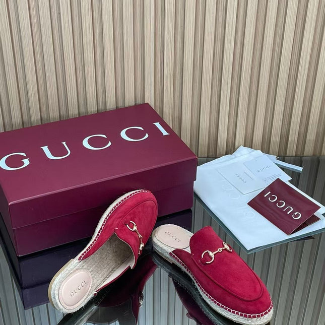 GUCCI 26S LOAFER MULES IN DARK RED SUEDE