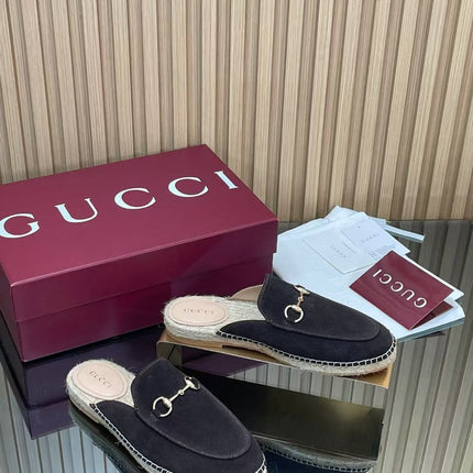 GUCCI 26S LOAFER MULES IN BLACK SUEDE
