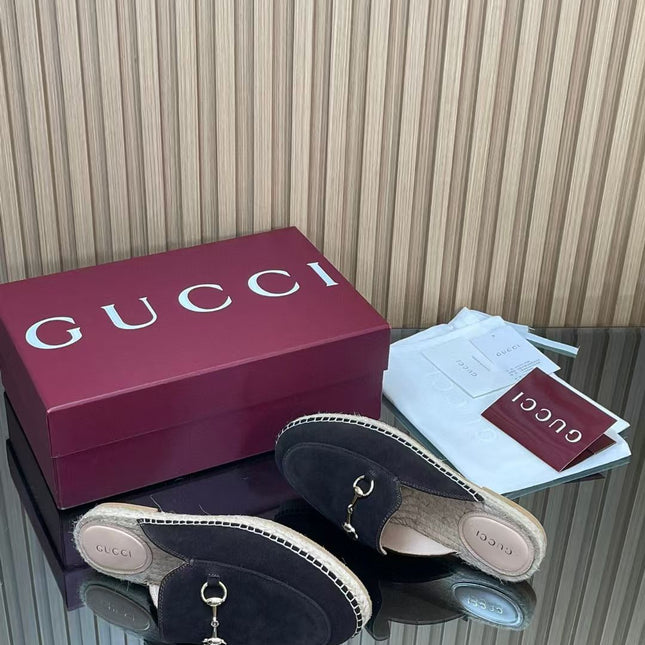 GUCCI 26S LOAFER MULES IN BLACK SUEDE