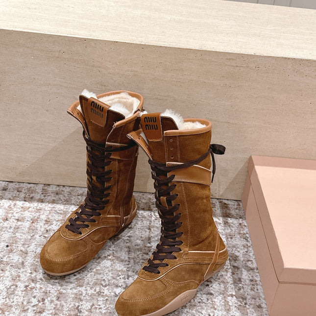 MIUMIU 25S ANKLE BOOTS IN CARAMEL BROWN SUEDE WITH SHEARLING