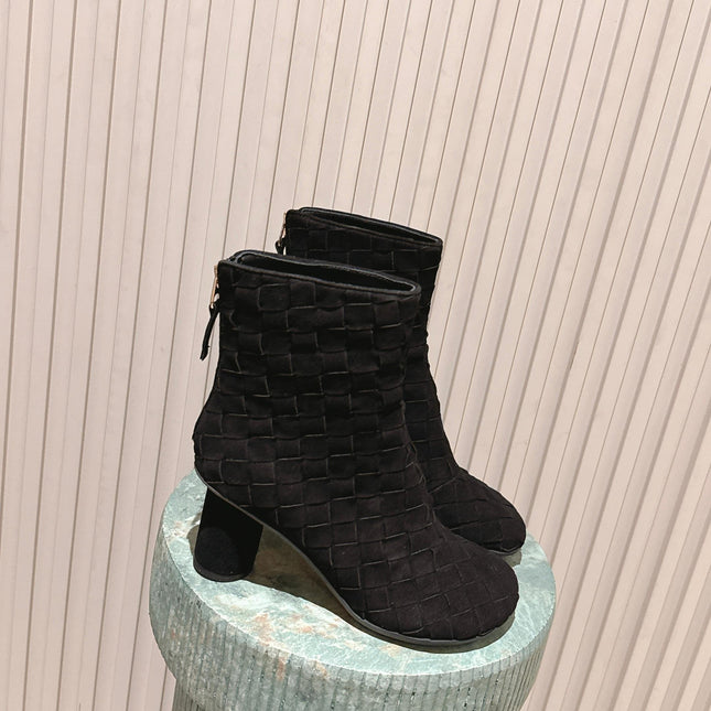 BOTTEGA VENETA 26S INTRECCIATO BOOTS 85 MM IN BLACK SUEDE