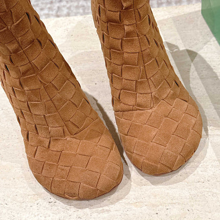 BOTTEGA VENETA 26S INTRECCIATO BOOTS 85 MM IN BROWN SUEDE
