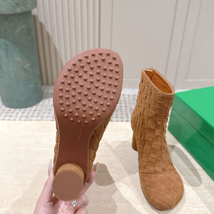BOTTEGA VENETA 26S INTRECCIATO BOOTS 85 MM IN BROWN SUEDE