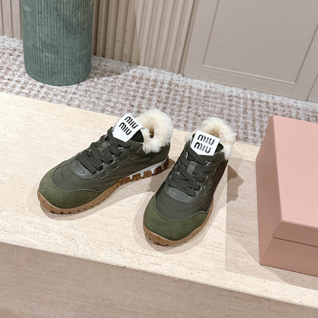 MIUMIU 25S SNEAKERS IN LODEN GREEN TYRE TECHNICAL FABRIC AND SUEDE SHEARLING