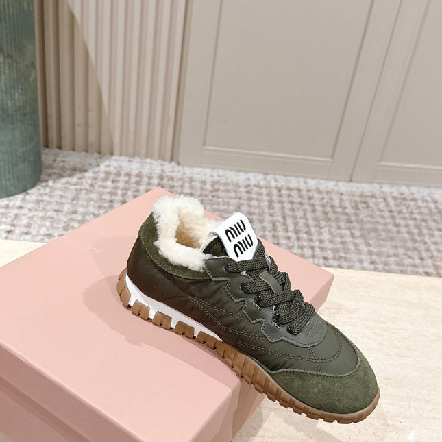 MIUMIU 25S SNEAKERS IN LODEN GREEN TYRE TECHNICAL FABRIC AND SUEDE SHEARLING
