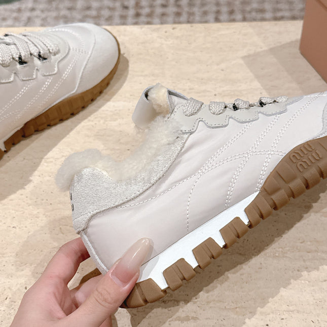 MIUMIU 25S SNEAKERS IN IVORY TYRE TECHNICAL FABRIC AND SUEDE SHEARLING