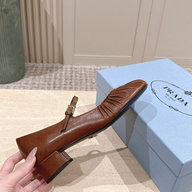 PRADA 26S MARY JANE 40MM IN CARAMEL BROWN CALFSKIN WITH LOGO
