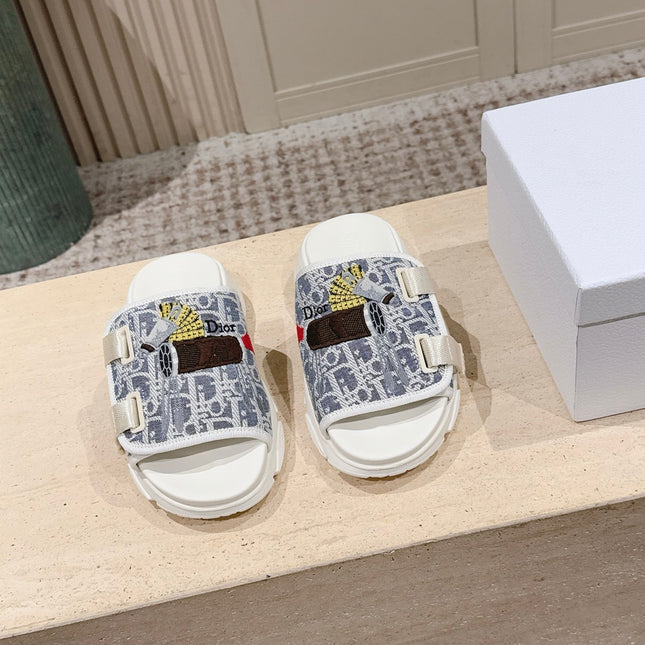 DIOR 26S DOUBLE STRAP SLIDE SANDALS IN LIGHT GREY MONOGRAM CANVAS